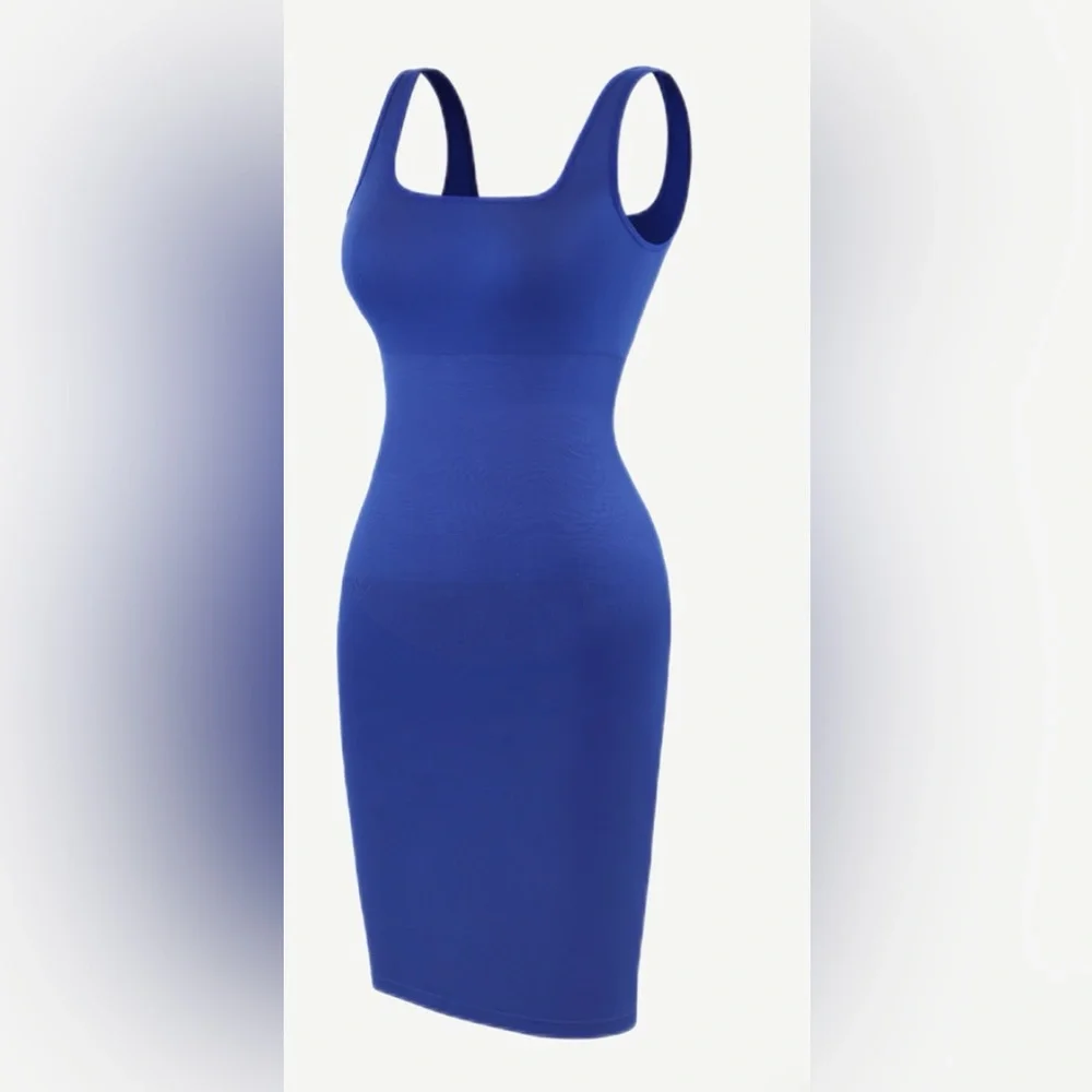 Curvy dress - Picture 5 of 7